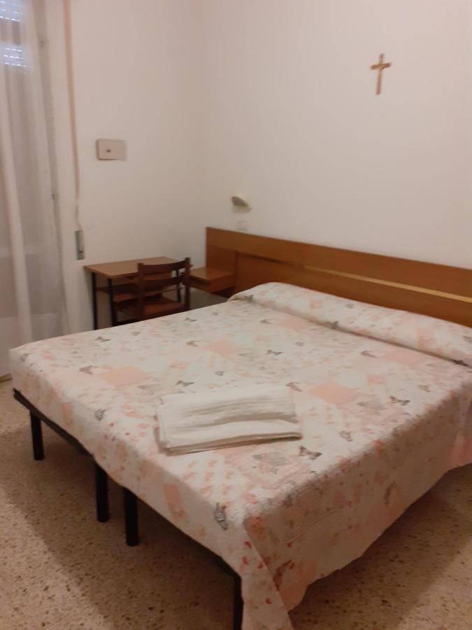 Hotel Rossini Ρίμινι Εξωτερικό φωτογραφία