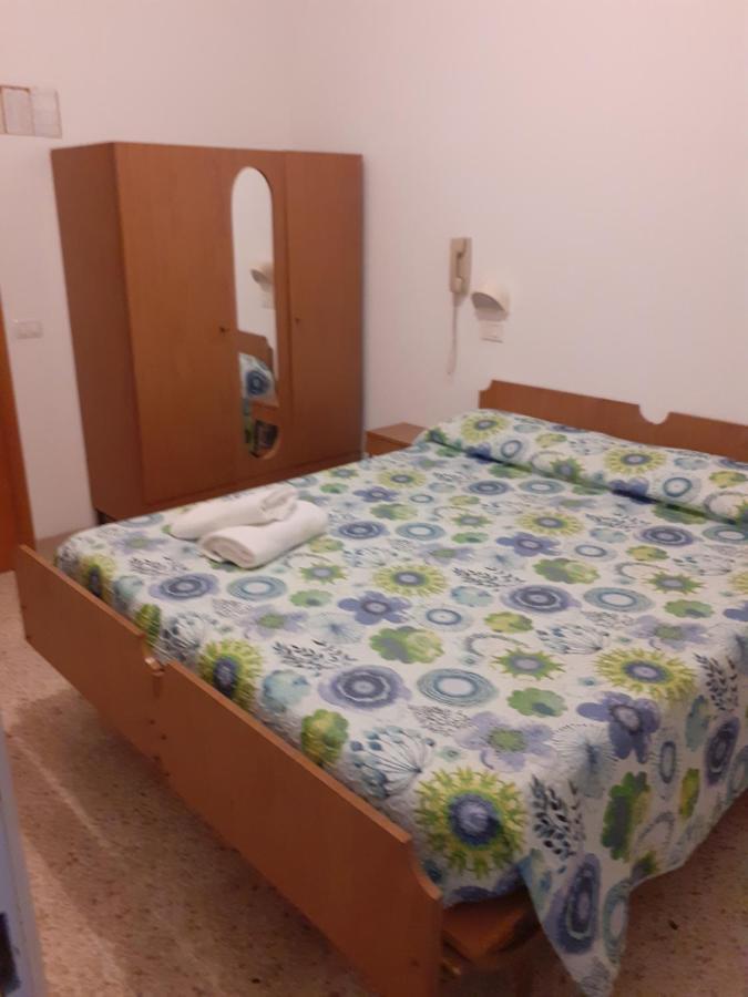 Hotel Rossini Ρίμινι Εξωτερικό φωτογραφία